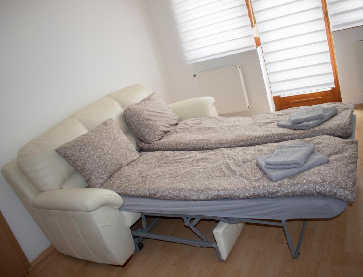 Appartamento Csalogány Apartman Szekszárd Esterno foto