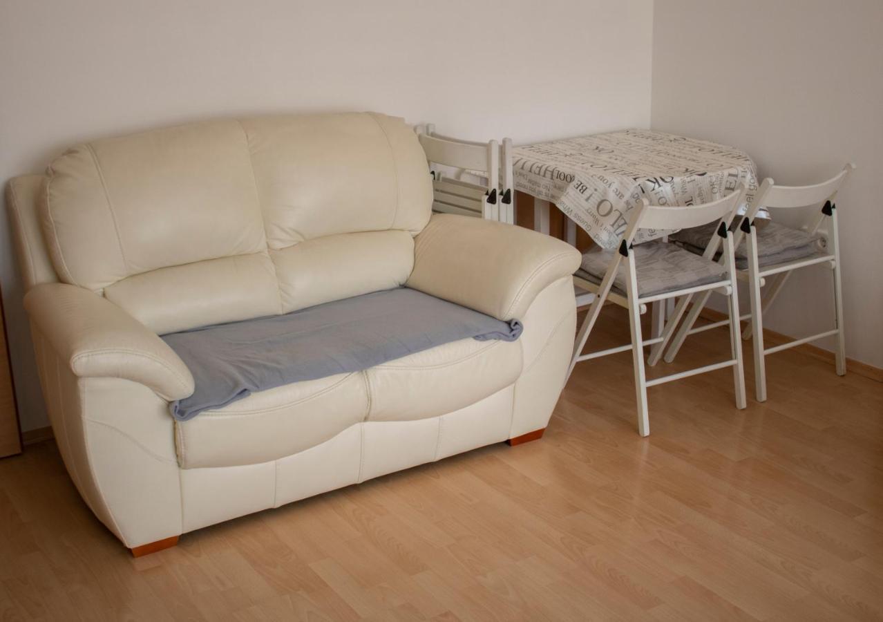 Appartamento Csalogány Apartman Szekszárd Esterno foto