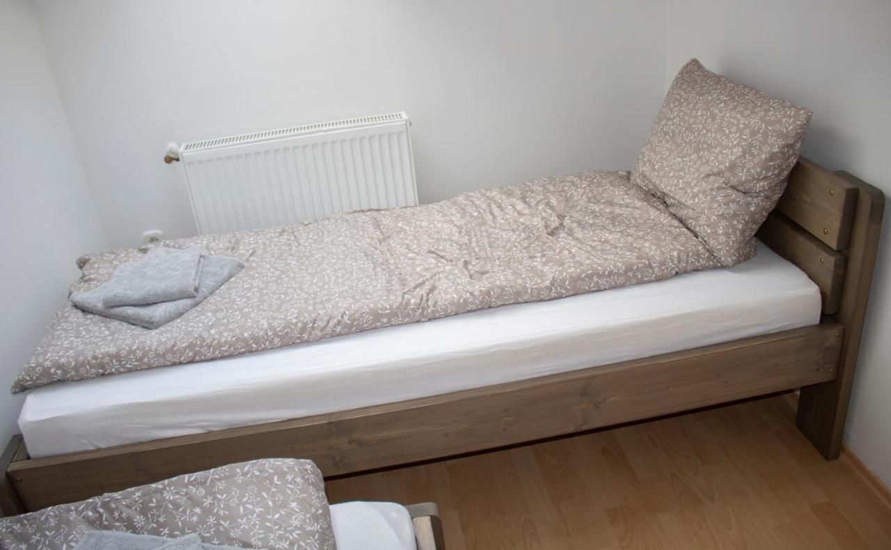 Appartamento Csalogány Apartman Szekszárd Esterno foto
