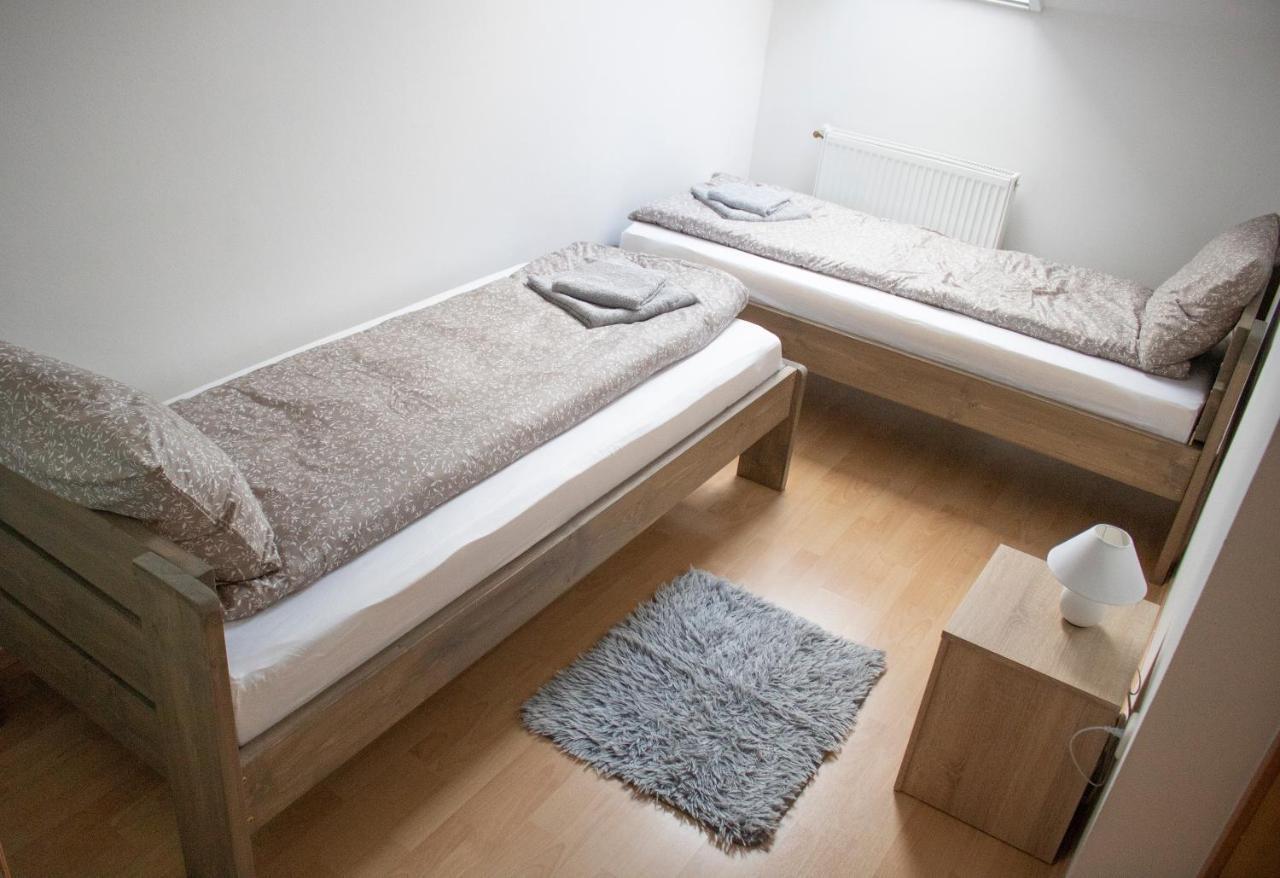 Appartamento Csalogány Apartman Szekszárd Esterno foto